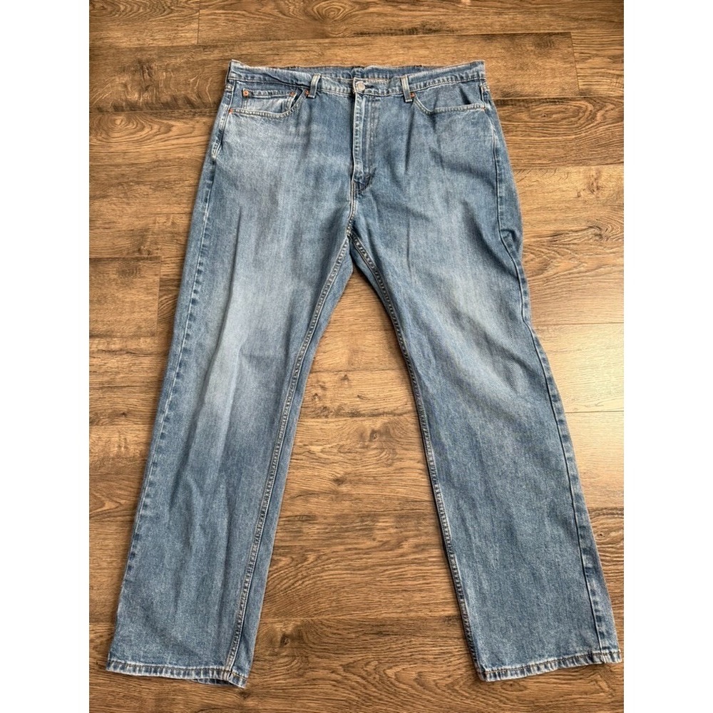 EUC Mens Levis 505‎ jeans light wash stretch cotton size 40x32 (30.5)
